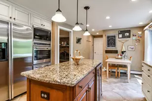 92 Flanagan Dr, Framingham, MA 01701 - Photo 9
