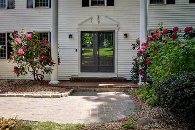 92 Flanagan Drive, Framingham, MA 01701 - Photo 3