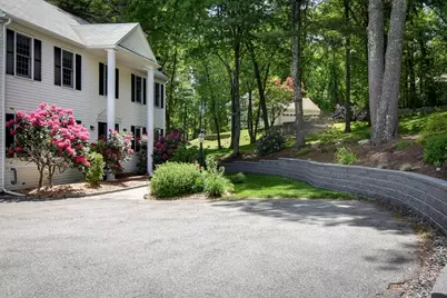 92 Flanagan Drive, Framingham, MA 01701 - Photo 33