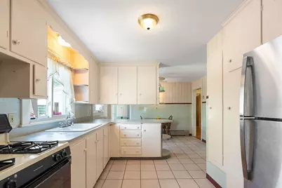 59 Brooklawn St, New Bedford, MA 02745 - Photo 9