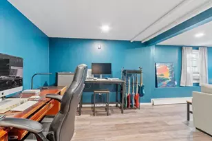 14 Rockwood St, Melrose, MA 02176 - Photo 31