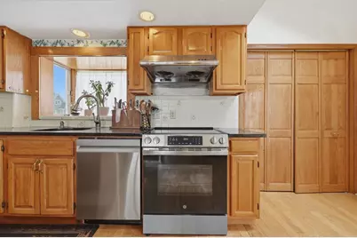 30 Meridian Street, Malden, MA 02148 - Photo 9