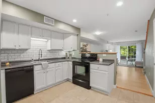 48 Phillips Rd, Holden, MA 01520 - Photo 9