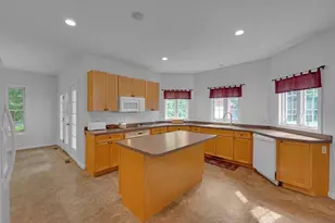 16 Lindsey Ln, Charlton, MA 01507 - Photo 3