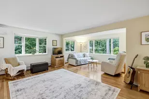 43 Aubinwood Rd, Amherst, MA 01002 - Photo 5