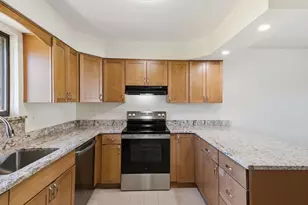 117 Beekman Dr, Agawam, MA 01001 - Photo 7