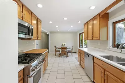 43 Ransom Rd, Framingham, MA 01702 - Photo 9