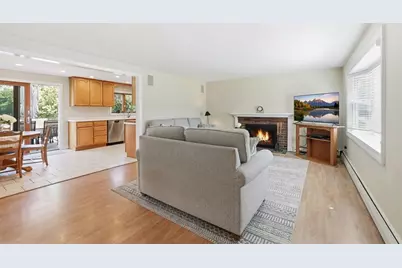 43 Ransom Rd, Framingham, MA 01702 - Photo 5