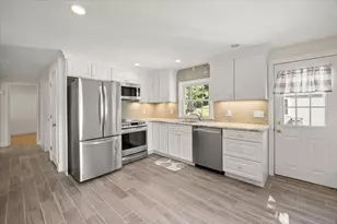 208 Matfield St, West Bridgewater, MA 02379 - Photo 9