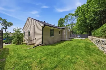 18 Travis Dr, Newton, MA 02467 - Photo 23