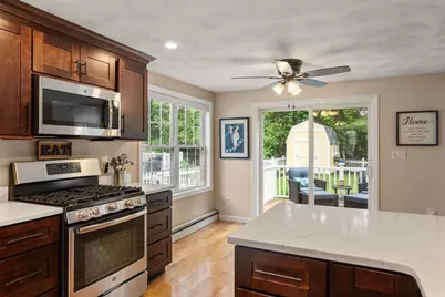 101 Orchard St, Tewksbury, MA 01876 - Photo 7