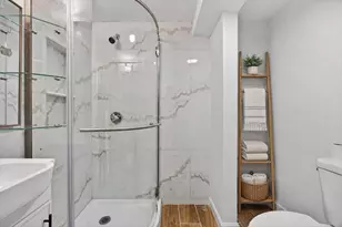 31 Everett St, Boston, MA 02128 - Photo 11