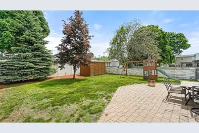 2 Johnson Ave, Peabody, MA 01960 - Photo 23