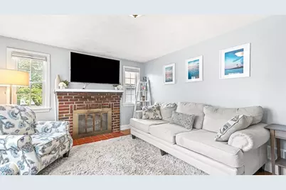 2 Johnson Ave, Peabody, MA 01960 - Photo 7