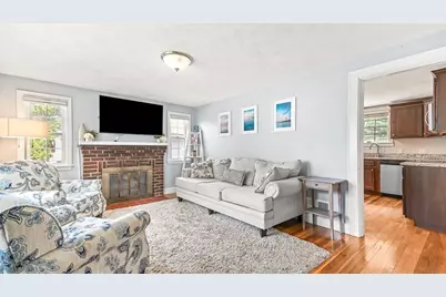 2 Johnson Ave, Peabody, MA 01960 - Photo 5