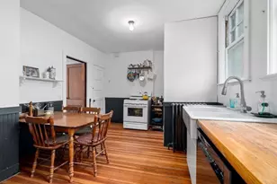 51 Manthorne Rd, Boston, MA 02132 - Photo 17