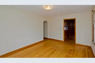 115 Bonneville Ave, Chicopee, MA 01013 - Photo 7