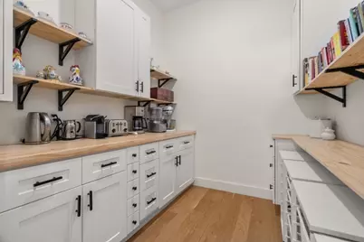 283 Walnut Street, Wellesley, MA 02481 - Photo 13