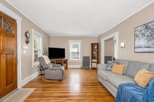 77 Hawthorn St, Lowell, MA 01851 - Photo 5