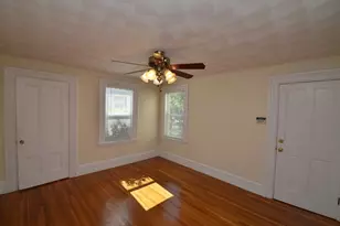 33 W Emerson St, Melrose, MA 02176 - Photo 17