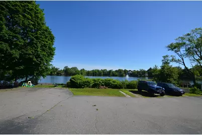 33 W Emerson St #1, Melrose, MA 02176 - Photo 5