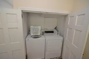 33 W Emerson St, Melrose, MA 02176 - Photo 27