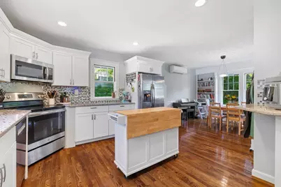 603 Chandler St, Worcester, MA 01602 - Photo 1
