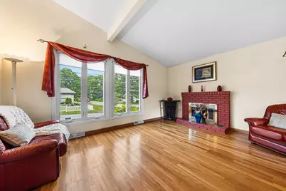 27 Randy Rd, Framingham, MA 01701 - Photo 5