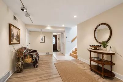 27 Randy Rd, Framingham, MA 01701 - Photo 3