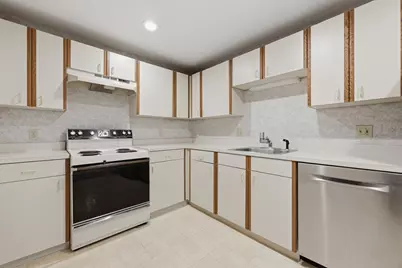 44 Elm Street #303, Worcester, MA 01609 - Photo 13