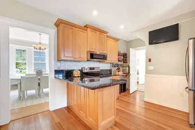 45 Maple Rd, Melrose, MA 02176 - Photo 21