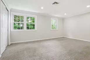 35 Casey Cir, Waltham, MA 02451 - Photo 13