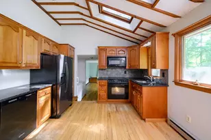 371 Gardner St, Hingham, MA 02043 - Photo 11