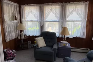 8 Lincoln Ct, Saugus, MA 01906 - Photo 15