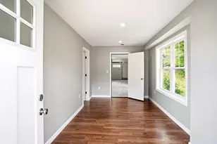 17 Crosby St, Webster, MA 01570 - Photo 11