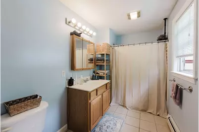 1241 Sharps Lot Rd, Swansea, MA 02777 - Photo 11