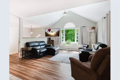 1241 Sharps Lot Rd, Swansea, MA 02777 - Photo 7
