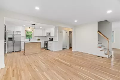 127 Steere St, Attleboro, MA 02703 - Photo 9