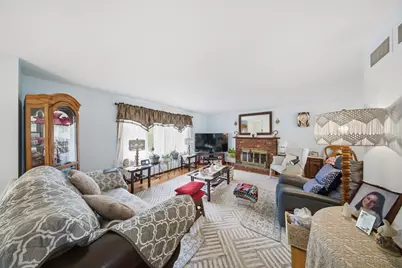 35 Purdue Dr, Milford, MA 01757 - Photo 5