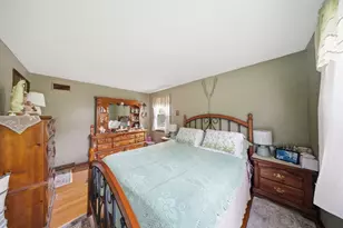 35 Purdue Dr, Milford, MA 01757 - Photo 17