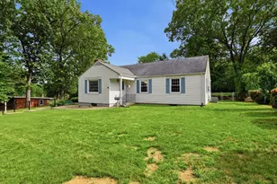 79 Spencer St, Agawam, MA 01001 - Photo 3