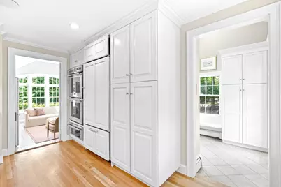 24 Radcliffe Rd, Wellesley, MA 02482 - Photo 9