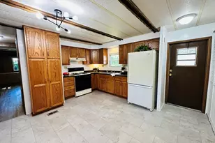 22 Contessa Dr, Springfield, MA 01119 - Photo 5