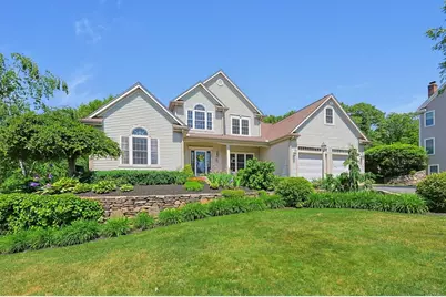135 Pokanoket Path, Wrentham, MA 02093 - Photo 41