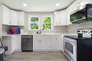 25 Flynt Ave, Monson, MA 01057 - Photo 9