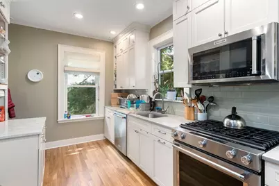 48 Francis Street #2, Brookline, MA 02446 - Photo 5
