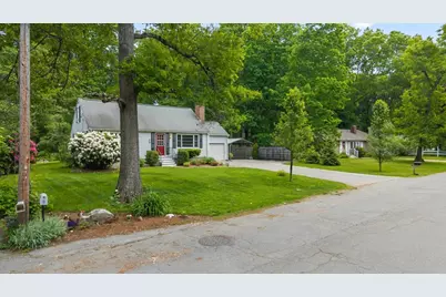 13 Greenwood Ave, Dudley, MA 01571 - Photo 5