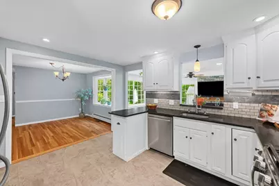 13 Greenwood Ave, Dudley, MA 01571 - Photo 17