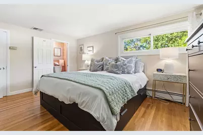 75 Perry Avenue, Lynnfield, MA 01940 - Photo 13