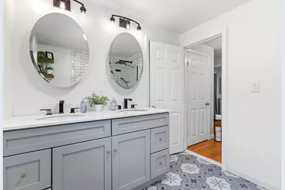 75 Perry Avenue, Lynnfield, MA 01940 - Photo 17